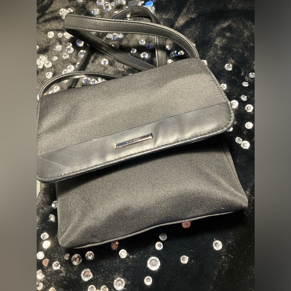 RARE Vintage Y2K Nine West Crossbody Bag Purse (Black)